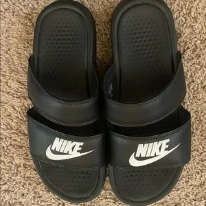 Women’s Nike slides
